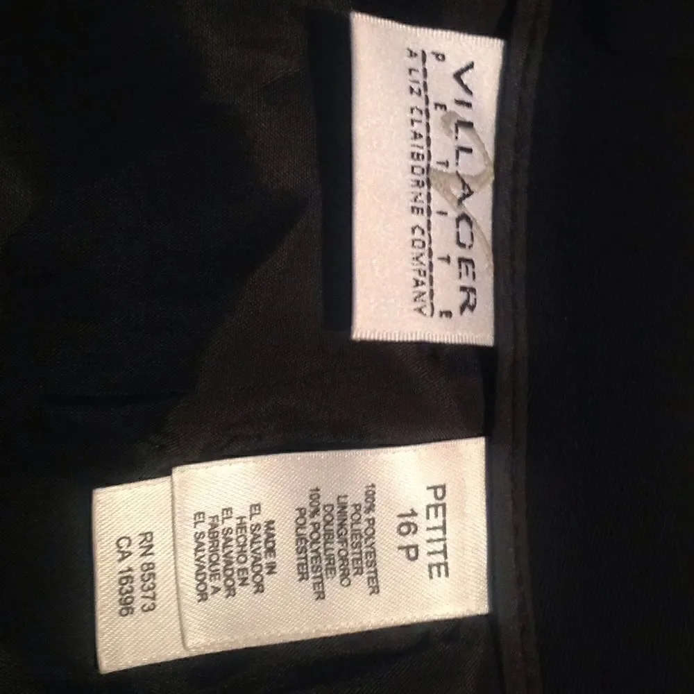 NWT Ladies long black skirt in size 16